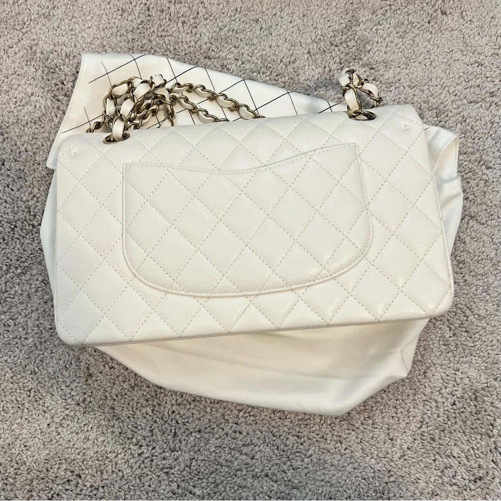 Chanel White Medium Classic Flap Bag - Picture 9 of 15